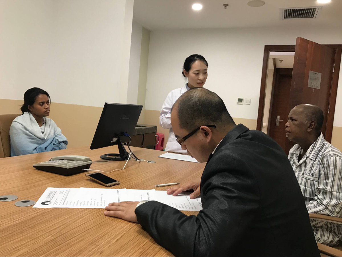 Dr.John was talking with this renal patient and gave him some advice to help improve kidney condition.