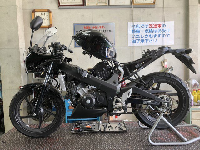 Taka 中央ホンダ A Twitteren Jc50型cbr125r ストリップ タイホンダのcbr150rからエンジンを積み替えて125ccとして発売 今年cb125rが発売されましたが 共通点はほぼ無い様子 いい子なんですけどね Jc50 Honda ホンダ バイクが好きだ ホンダの バイクは Taka 中央ホンダ A Twitteren Jc50型cbr125r ストリップ タイホンダのcbr150rからエンジンを積み替えて125ccとして発売 今年cb125rが発売されましたが 共通点はほぼ無い様子 いい子なんですけどね Jc50 Honda ホンダ バイクが好きだ ホンダの バイクは