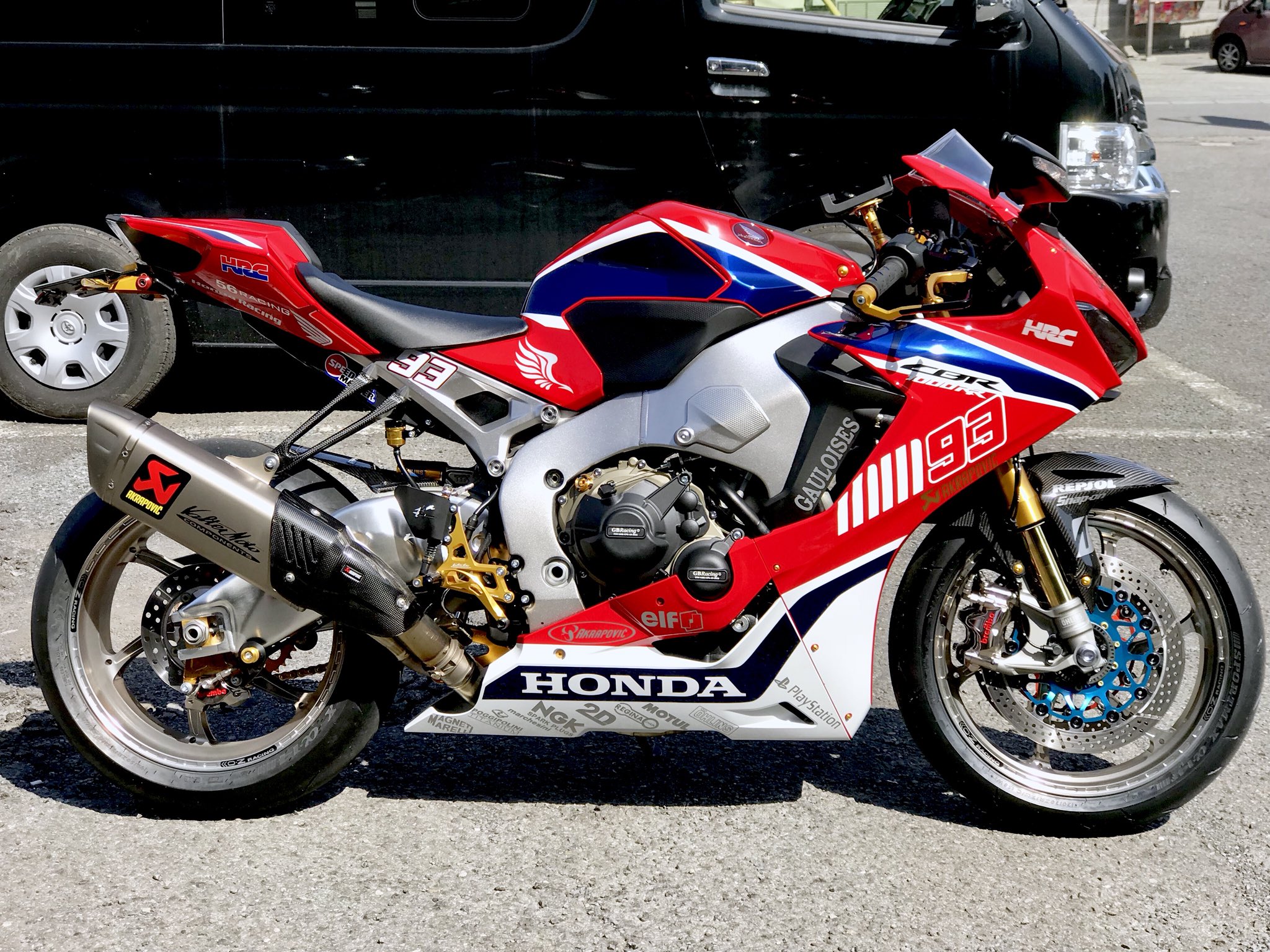 OZ GASS RS-A　CBR1000RR SC59 F143900956.jpg
