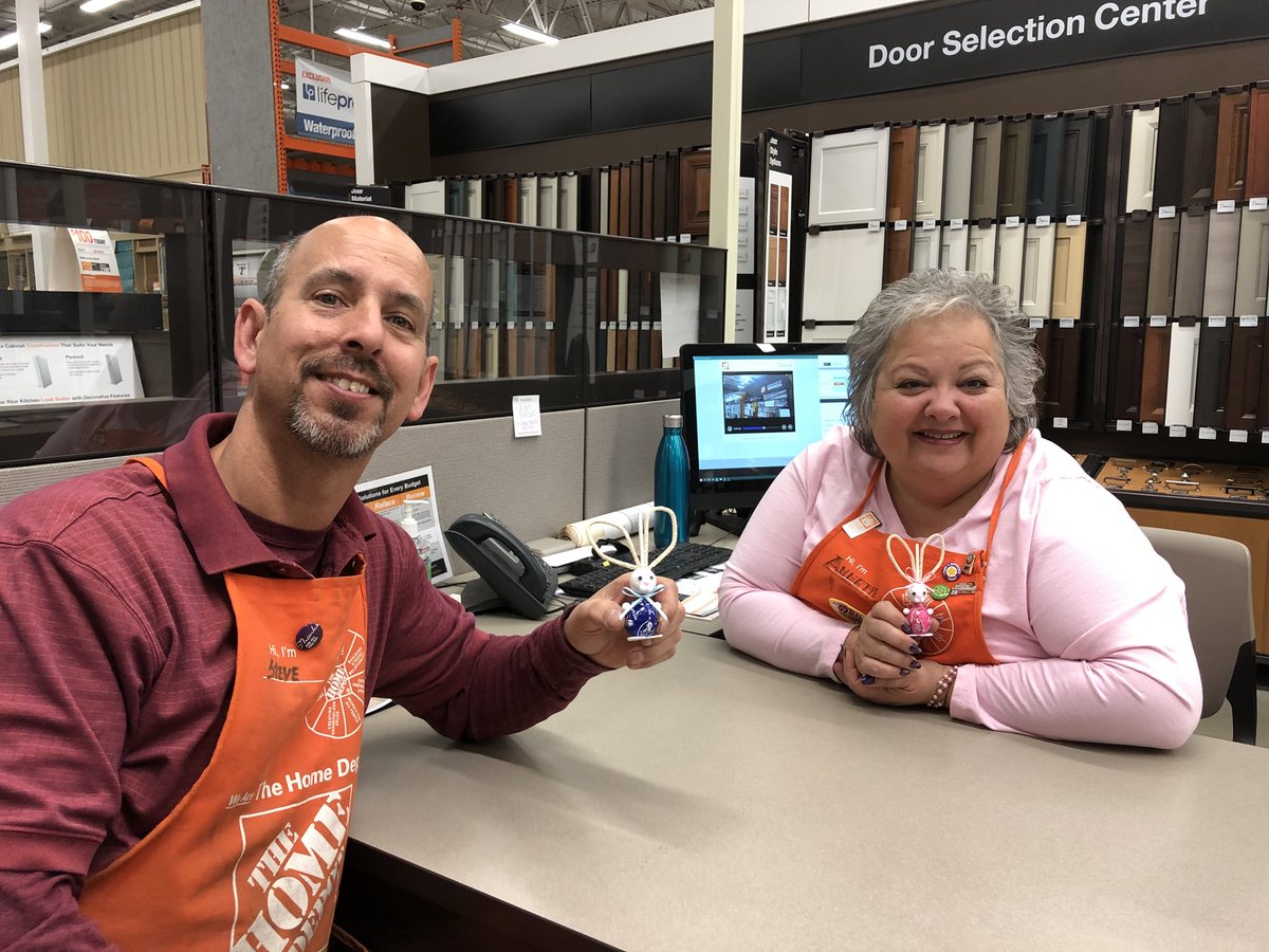 AFranceskino's tweet photo. Happy Easter!!! From your Specialty ASM here at 6229!! https://t.co/4cFqOIMl0Q