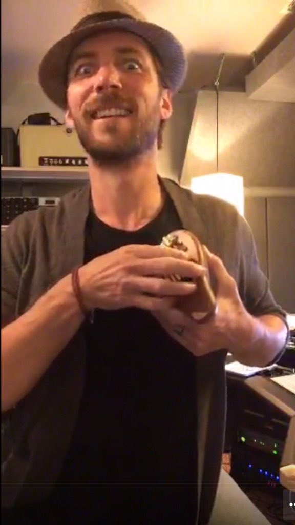 HusseinLP97's tweet photo. The legend is a year older, happy birthday @TroyBakerVA and thank you for just being you. Two weeks ago I ended up meeting you and I will never forget that day. Hope you have a great day today. Till the next time we meet. https://t.co/hOt99bcblR