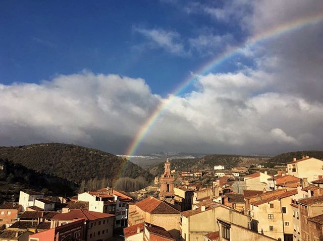 VilladeVallanca's tweet photo. Estampas que nos deja la Semana Santa en #Vallanca
・・・
#RincóndeAdemuz #Valencia #ComunidadValenciana #ComunitatValenciana #poblesvalencians #valenciaturisme #valenciaterraimar #valenciainterior #visitvalencia #turismodeinterior #vacacionismo #igersv… https://t.co/2LIsvxCLh8 https://t.co/c0qgM56czi