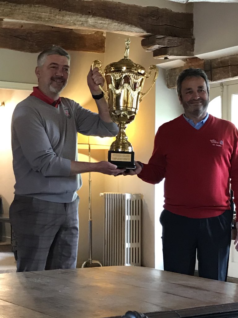 ASTGC60's tweet photo. #RyderClub Templiers/Rebetz journée 4.
Victoire du @golftempliers 22 à 20 🏌️⛳️💪🏻 https://t.co/4xFEZmVfUX