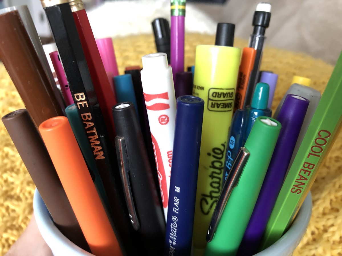 AmandaJeaneEdu's tweet image. I am ready to read the #LivingBook #IntentiontheBook #pencils #pens #highlighters #CoolBeans #BeBatman #PLN #CriticalCreativity