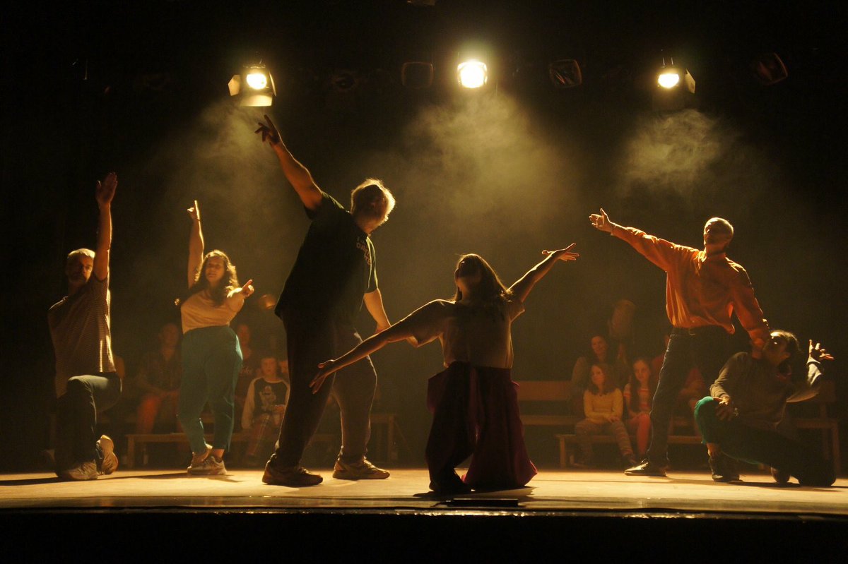 A beautiful 2 weeks dancing in Gloucester and Torbay. Thankyou to everyone who made it happen and those who danced with us <a href="/Doorstep_Arts/">Doorstep Arts</a> @strike_a_light <a href="/battersea_arts/">BatterseaArtsCentre</a>