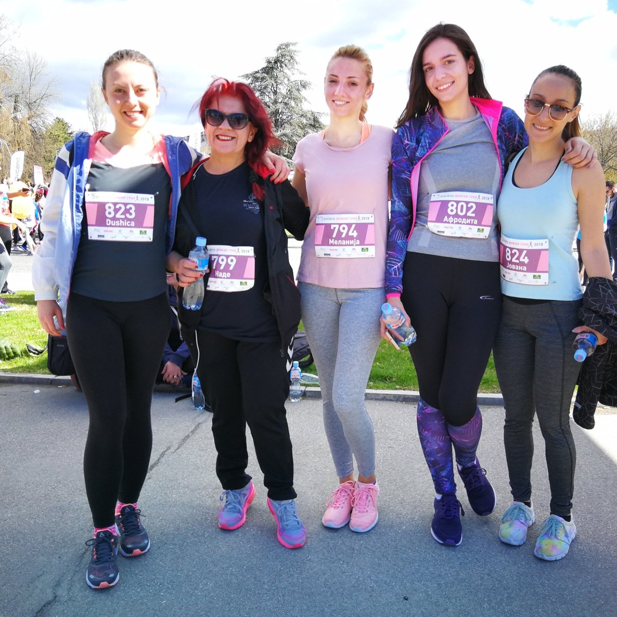 HASELT's tweet image. Sunday Runday! ☀️

Some of the girls from our #HASELTTeam took part in the 
Zenska Trka race, making sure #healthy is part of our #lifestyle. 

You go, girls! 💪