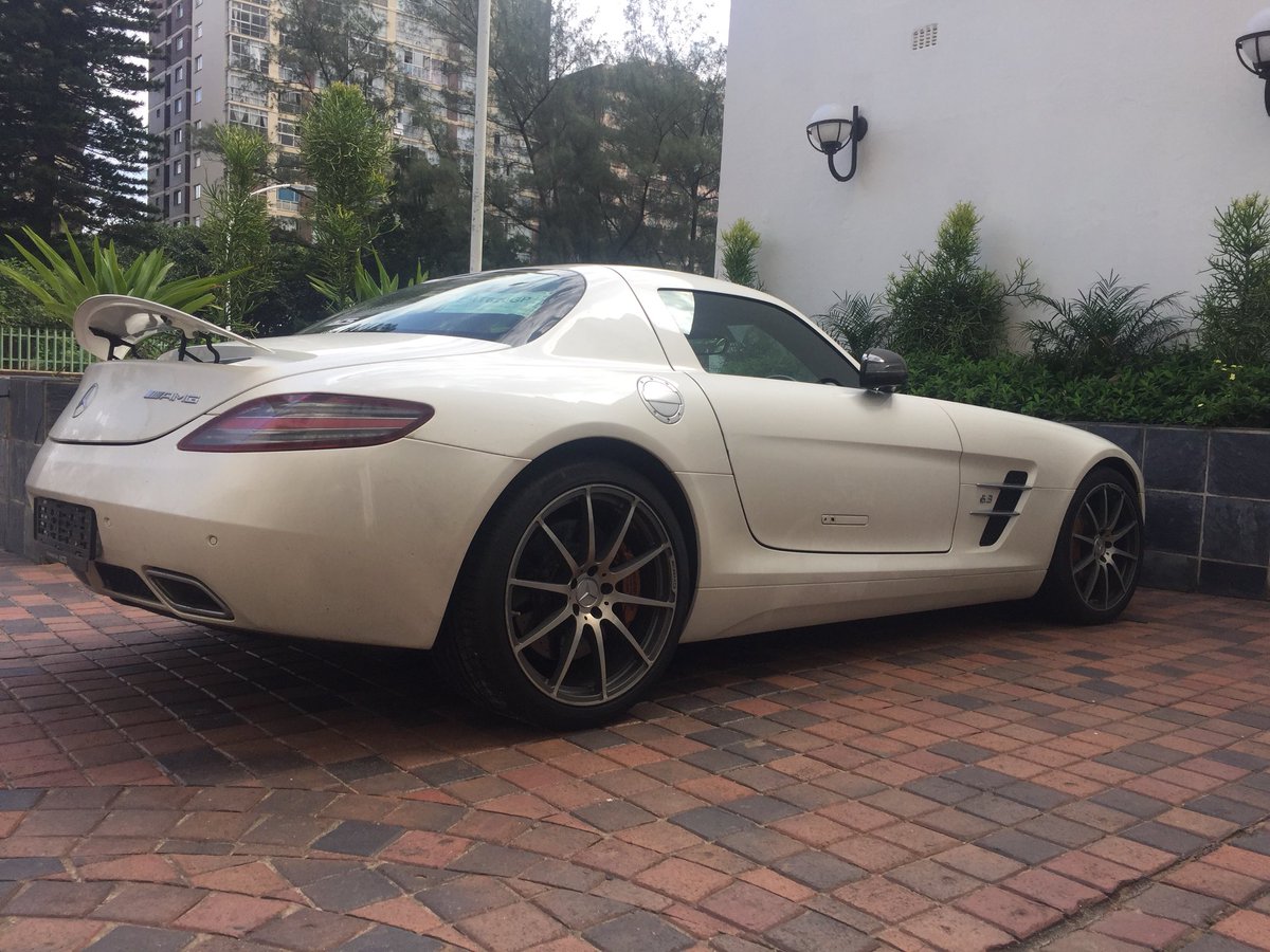 dbn_spotter's tweet photo. Just spotted this naturally aspirated brute, the Mercedes-Benz SLS AMG. Still a looker! #dbnspotter 

#mercedesbenz #slsamg #sls #amg #supercar #gullwingdoors #mbgram #benzgram #zero2turbo https://t.co/Twi3gVvQBd