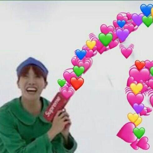 gabefs7's tweet photo. Nós temos fechamos parceria cm a loja @_PurpleStore_ 
Vcs já derão uma olhada? Ela faz artesanatos do BTS man
É incrível, vai dá uma olhada vai
Já já tem surpresa com essa parceria em
Segue ela <3 https://t.co/xOIujbpKSx