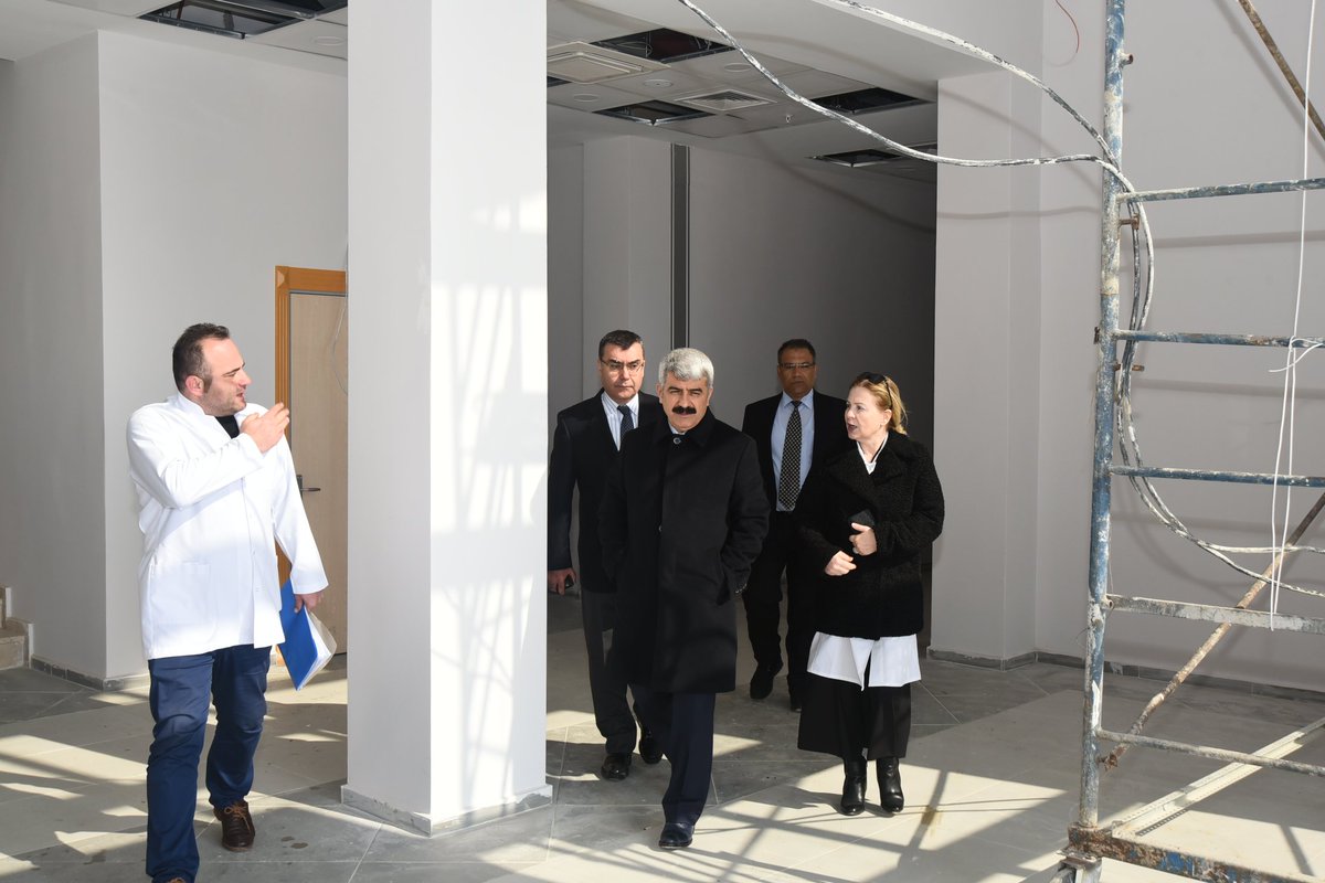 kou92official's tweet photo. Rektörümüz Sayın @ProfDrHulagu kaba inşaatı biten Kocaeli Üniversitesi Deneysel Tıp Araştırma ve Uygulama Birimi'nde (DETAB) incelemelerde bulundu.
#koü #detab #koütıp
Ayrıntılar: https://t.co/DIIxCm4nJS https://t.co/Gvgw9FRSf1