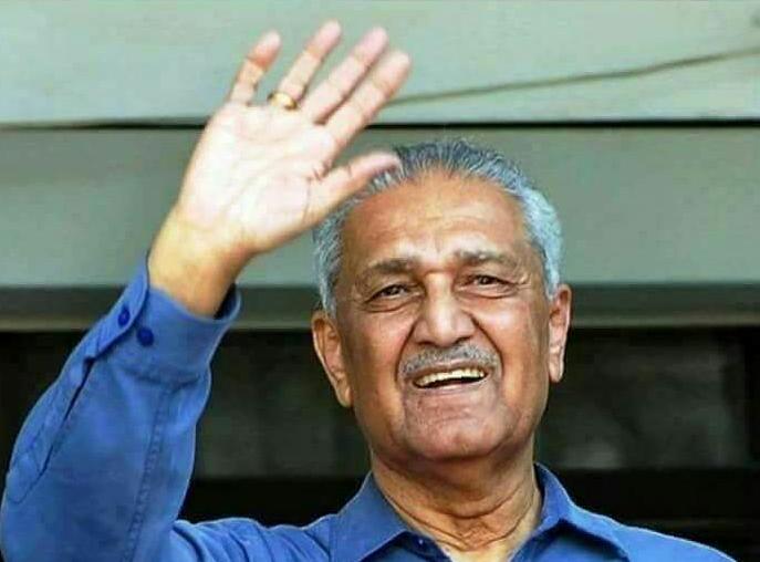 Everybody is busy,Nobody notice today is the Birthday of our hero \"DR abdul qadeer khan\" Happy Birthday Sir 