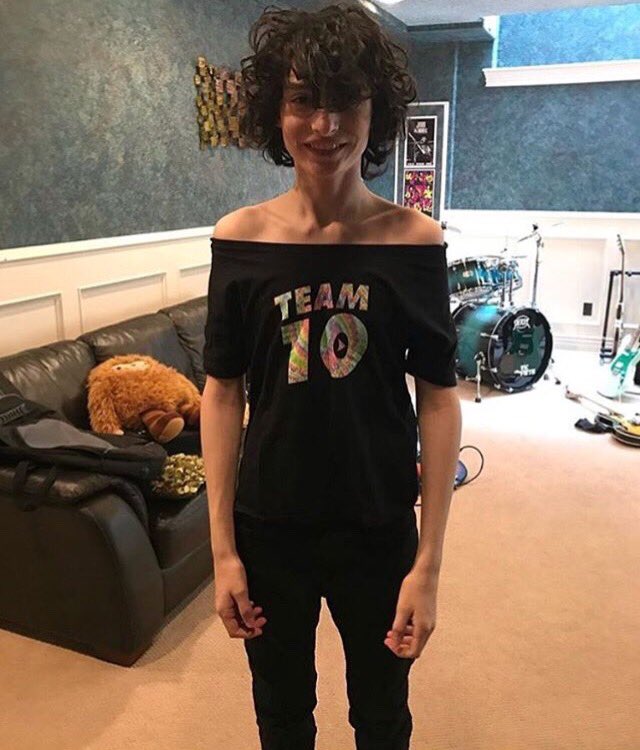 s4n4__'s tweet photo. @FinnSkata if you dont             then you dont
love me                   deserve me
at my                      at my https://t.co/KrHYnPuY5Y