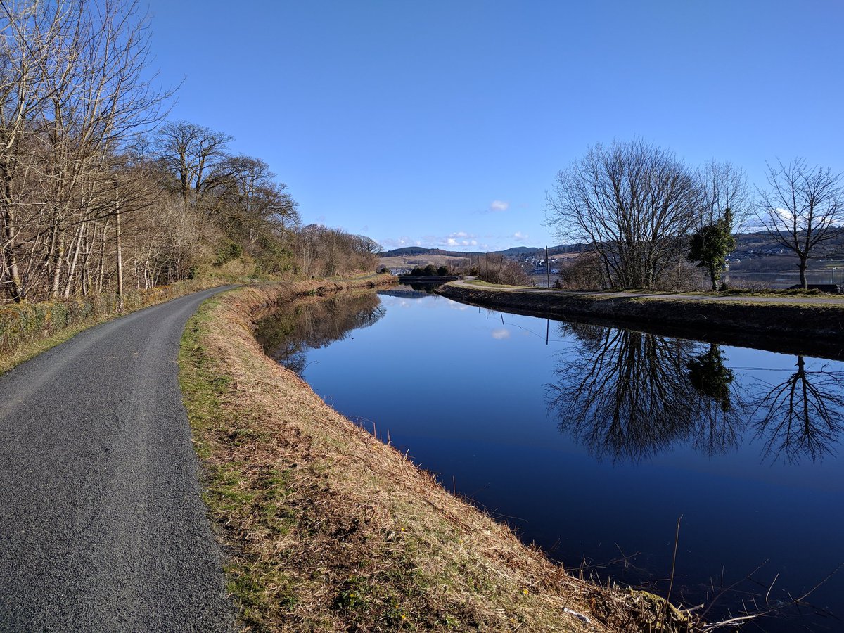 Great day for #running @ExploreArgyll #crinancanal