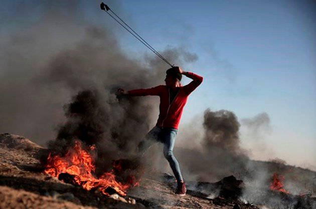 Israel says it only shot at protesters charging Gaza border  ottawamatters.com/world-news/isr… https://t.co/p8NmdgCt5n