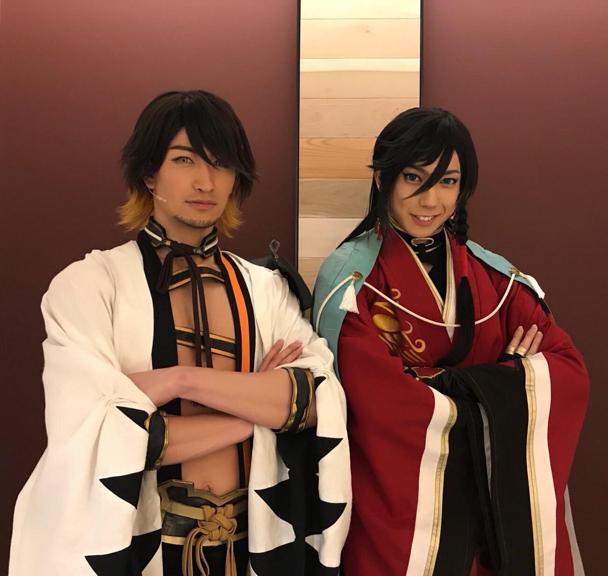 伊万里有 Yu Imari 本日東京千秋楽を迎えました 和泉守兼定 長曽祢虎徹 やっぱり隣にいて1番落ち着く そんな気がします そしてミュージカル刀剣乱舞ラジオ 嘘じゃないよね T Co Npyab3d6pr Twitter