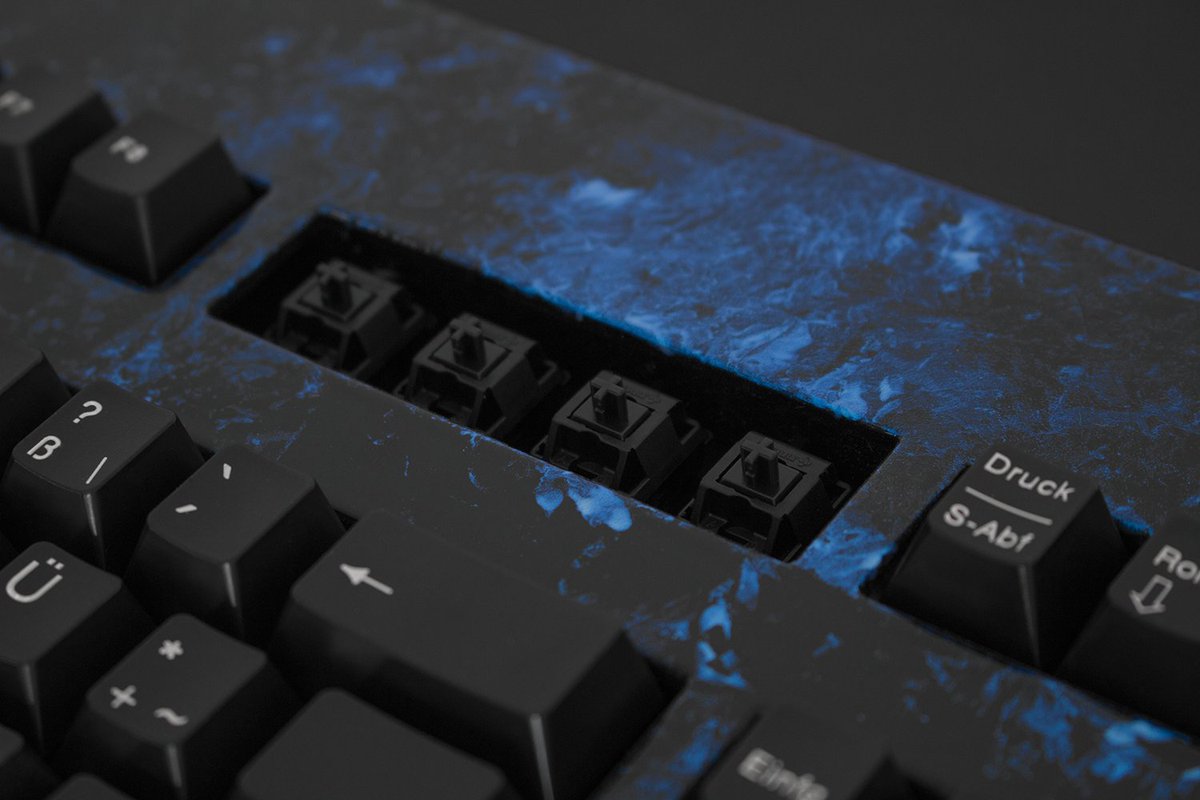 CherryKeyboards's tweet photo. ICYMI: You can still enter our current giveaway via the link below!

➡ https://t.co/aeUzgP80rF ⬅️

In this tweet we provide you with detail shots of the main prize, our CHERRY G80-3000 which has a unique airbrush design and it also features our @cherrymx Black switches. https://t.co/rg7iuhgiyj