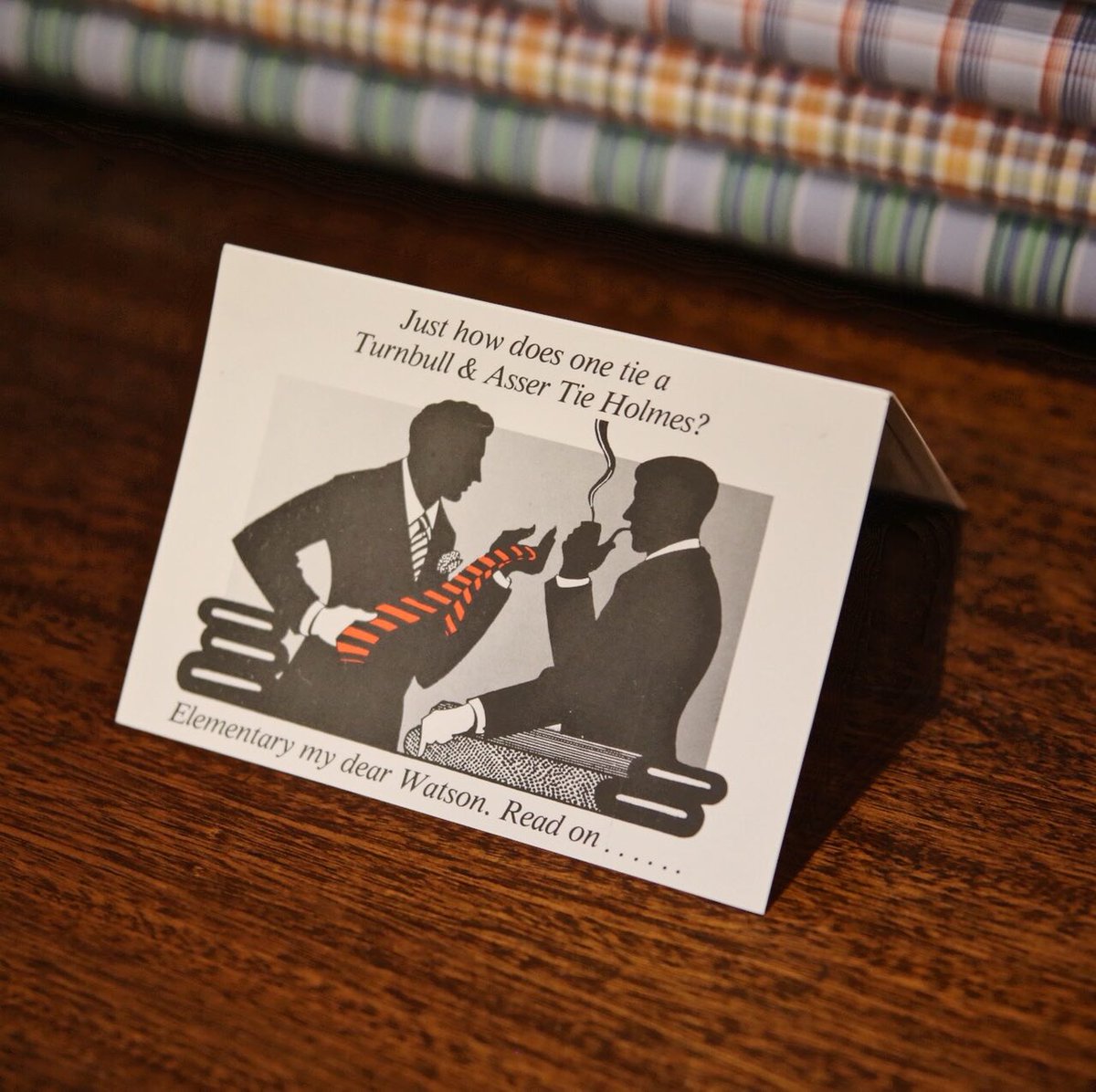 Turnbull_Asser's tweet image. One of our older #TurnbullTips, and just as useful today as it was back then. Ever wondered how to give your tie a signature T&amp;amp;A knot? Read on…