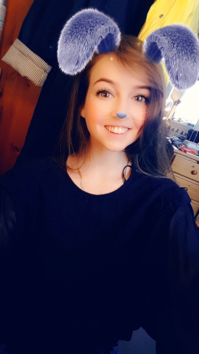 angelbaitss's tweet photo. Easter Snapchat 🐰💖 #easter #streamer #junkrabbit https://t.co/1y13LVEVt3