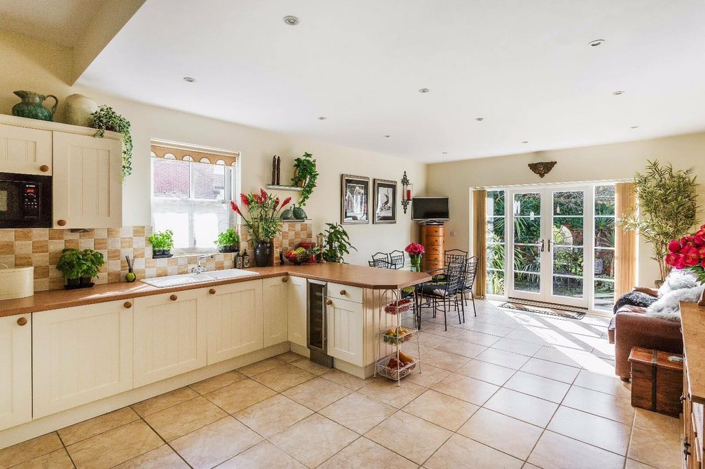 Surrey Estates tweet media