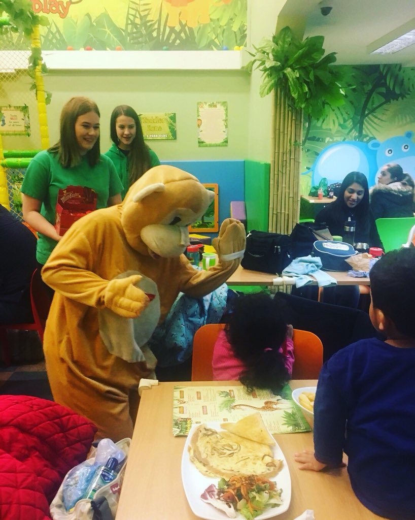 jungle_monkeyz's tweet photo. Happy Easter from Jungle Monkeyz ! 🙊🦁🦖🐰 #Easter #Sunday #treats # junglemonkeyz #joinus #fun #day #sweets #kids #EasterBunny #mascot #chocolate #sunnyday #l4l #softplay #goodtimes #f4f #happyeaster https://t.co/qxaipQZnkJ