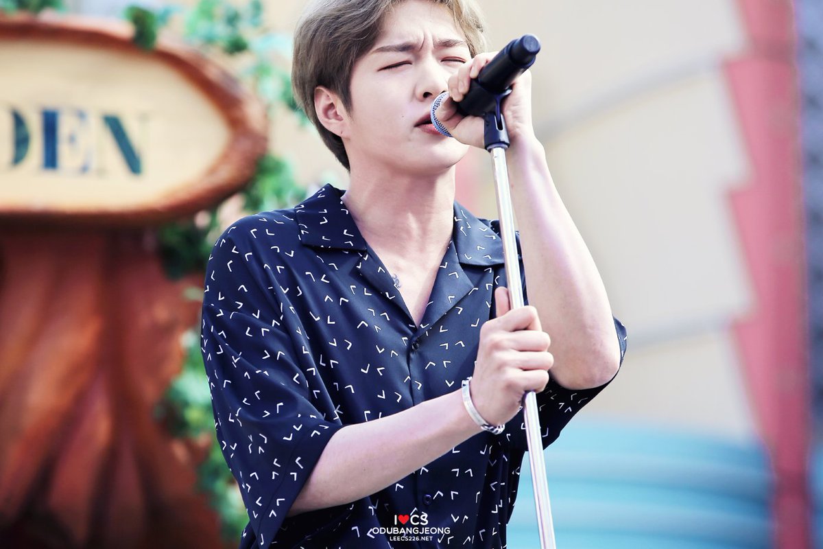 170606 #비투비 #이창섭 #창섭 
<a href="/LeeCS_BTOB/">이창섭</a> 🎼

c1.staticflickr.com/1/789/27283120…
