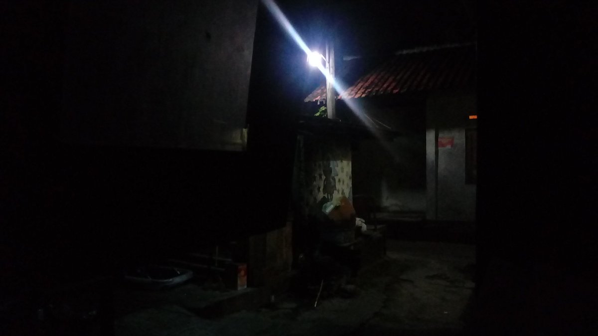 amphotherapy's tweet image. Warm night, tonight