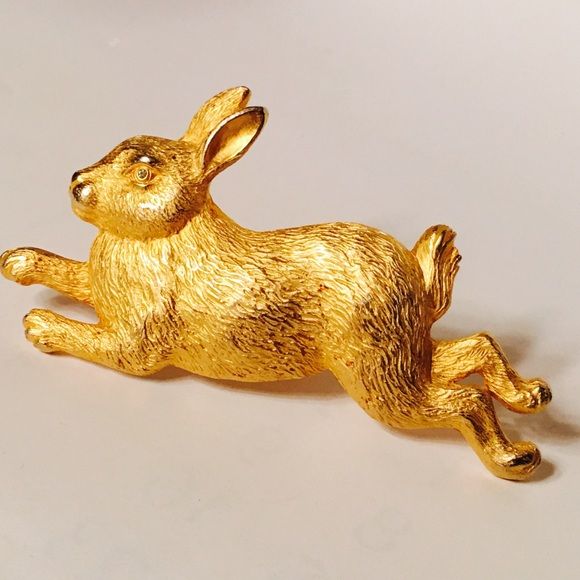 rabbit belt buckle
