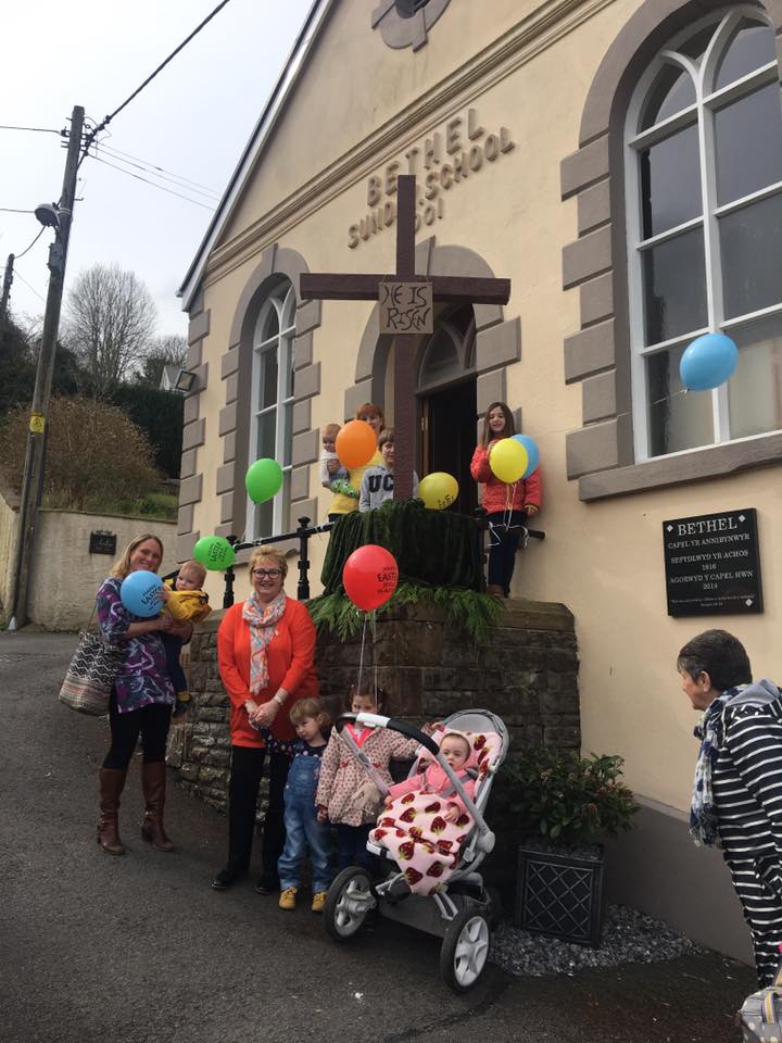 CapelBethel's tweet photo. Wonderful Easter Celebrations at Bethel, Penclawdd  - celebrating the hope &amp; joy of the Resurrection of Jesus. https://t.co/ciyciuPygv