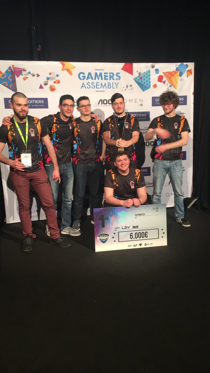 LDVEsport's tweet photo. ILS L’ONT FAIT !!!! Notre équipe LDVReborn (anciennement INH) a remporté la victoire face aux #RandomStudents en finale de l’ @esportstudent !! Magnifique match, plein de rebondissements, énorme GG !
6 000€ de cashprize remportés et une très belle réputation après ces matchs ! https://t.co/yoWyAQ6Dk8