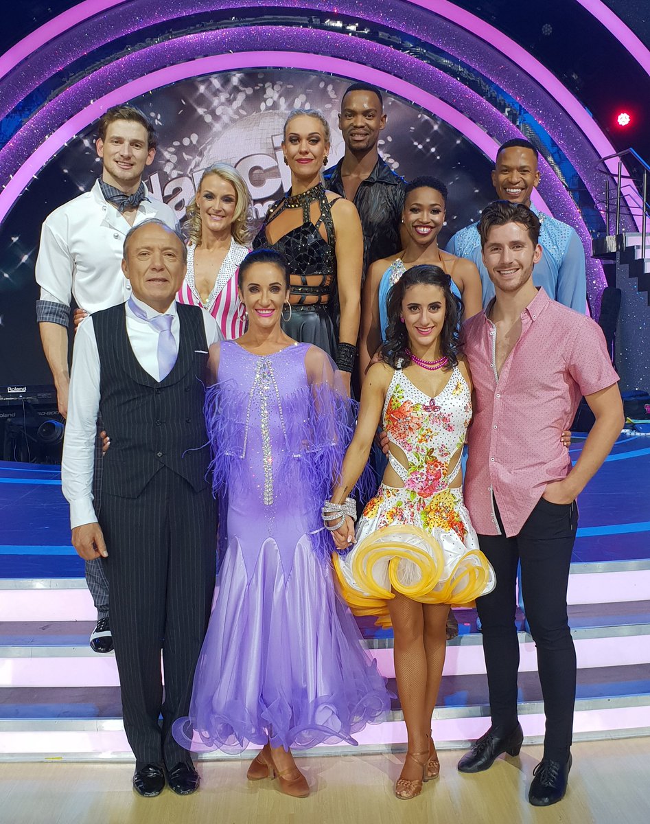 #DWTSSA and five couples remain...
<a href="/EClassens/">Eden Classens</a> <a href="/opperman_frank/">Frank Opperman</a> 
<a href="/Vanesdutoit/">Vanes-Mari Du Toit</a> @connellcruise 
<a href="/zolanombona/">Zola Nombona</a>