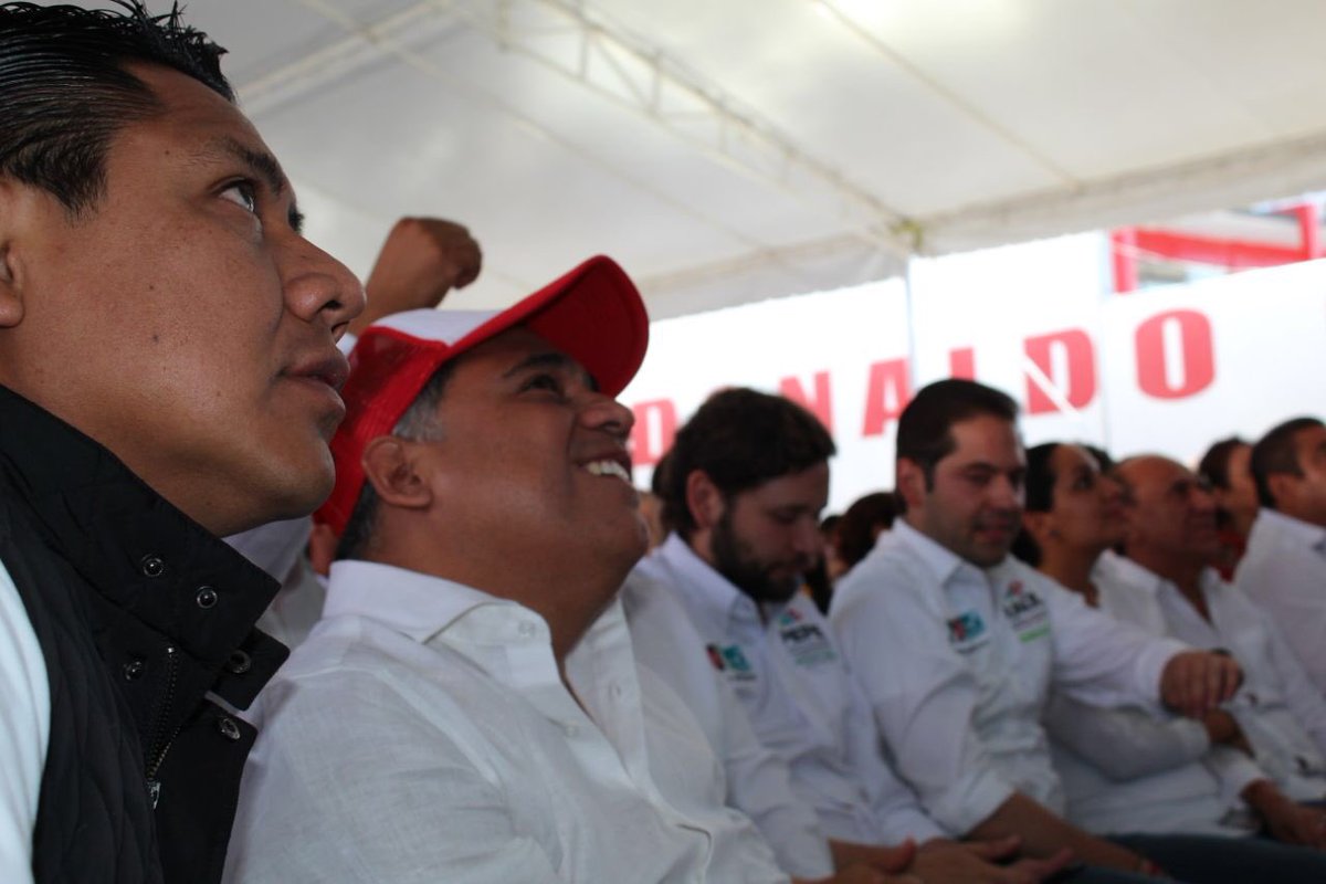 jorgeillescasd's tweet image. Aquí estamos #LosMerosMeros apoyando a nuestro candidato a la Presidencia de la República, @JoseAMeadeK estamos listos y seguros que el próximo 1ro. de julio #VamosAGanar