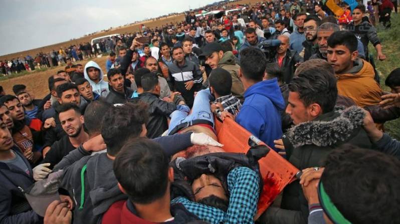 EuroMedHR's tweet image. #CaughtOnCamera| Israeli forces killed 15 Palestinians and injured 1500 others for calling to implement the UN resolution 194, their right of return. #GreatReturnMarch