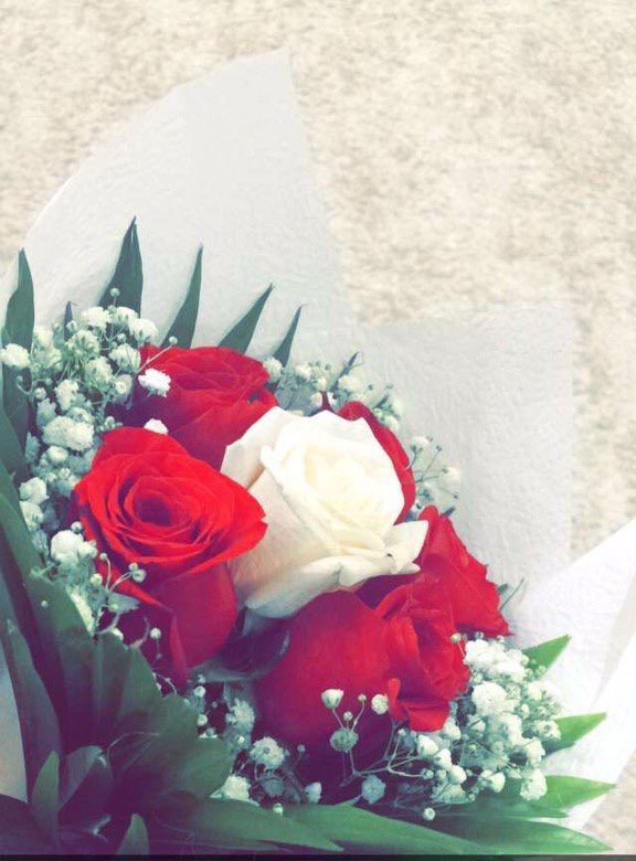 هنادي On Twitter يقول انتي اجمل من جمال الورد في باقة زهور بل واجمل من جمال الشعر في حصة ادب