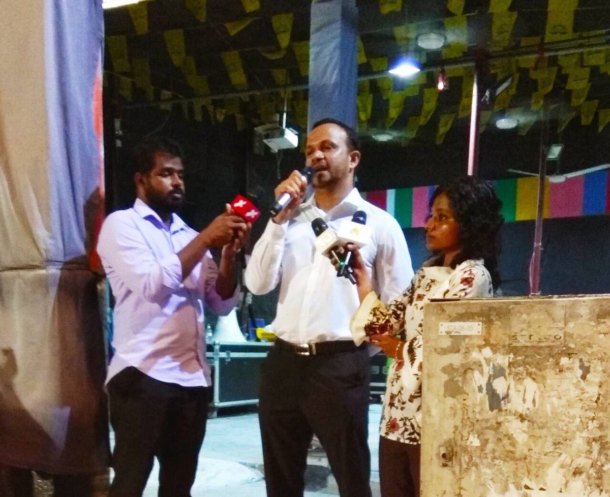 WaddeyAli's tweet photo. "#1Feb18 ge hukumu akurun akurah thanfeezu vandhen Alhugandumen Ihuthijaaju kuraanan"
MP @AleeVoice
#Huttuvaa https://t.co/FCJr093d9X