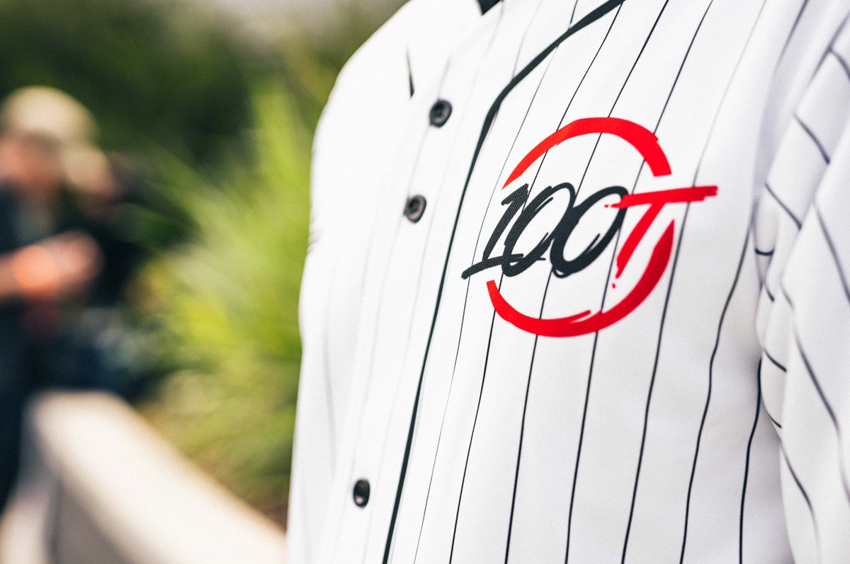 100 thieves white jersey