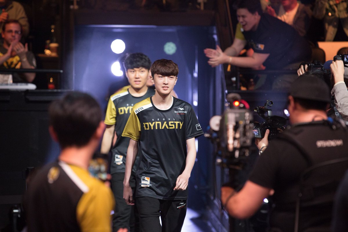 TeamRazer's tweet photo. We'll be hanging out with @SeoulDynasty tomorrow! Got any questions you want answered? Reply with your questions! https://t.co/7EXlVLBImY
