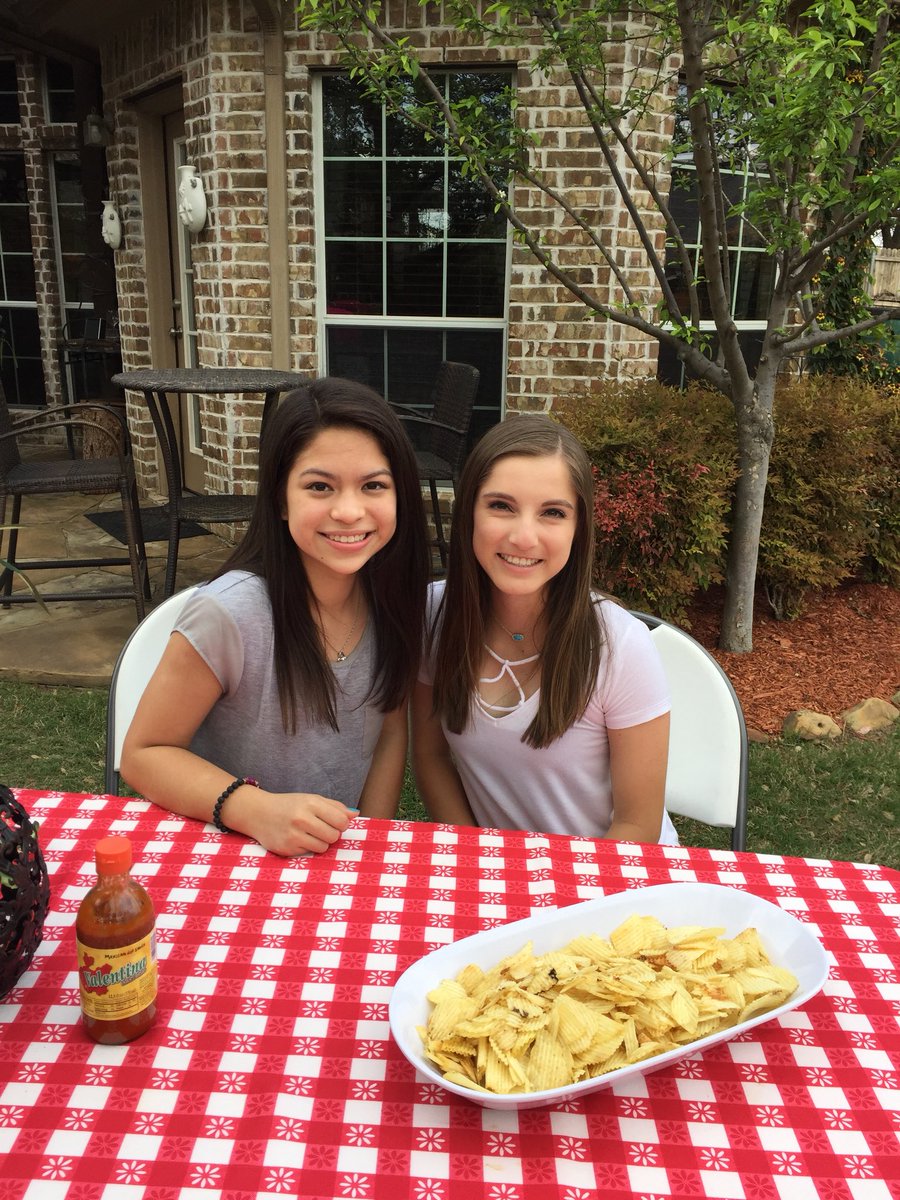 andreab179's tweet photo. Happy Easter🐰💞 https://t.co/4FL6YrXGh7