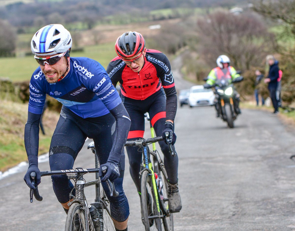 Battling with the best, good result @HaydenAllen_5 at the Oakenclough RR.  facebook.com/THREDatawolves… #tuff