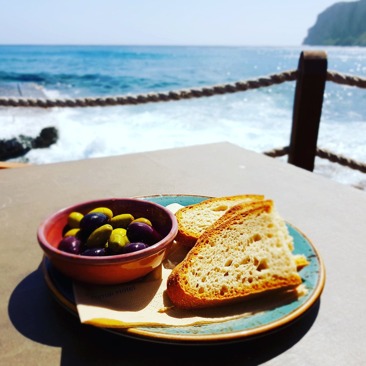 CuratedGreece's tweet photo. #essentials of #life , #greekstyle -with #CuratedGreece 
#sun #sea #olives and #bread
#whatmorecanyouaskfor https://t.co/YNjDuk5PbP
