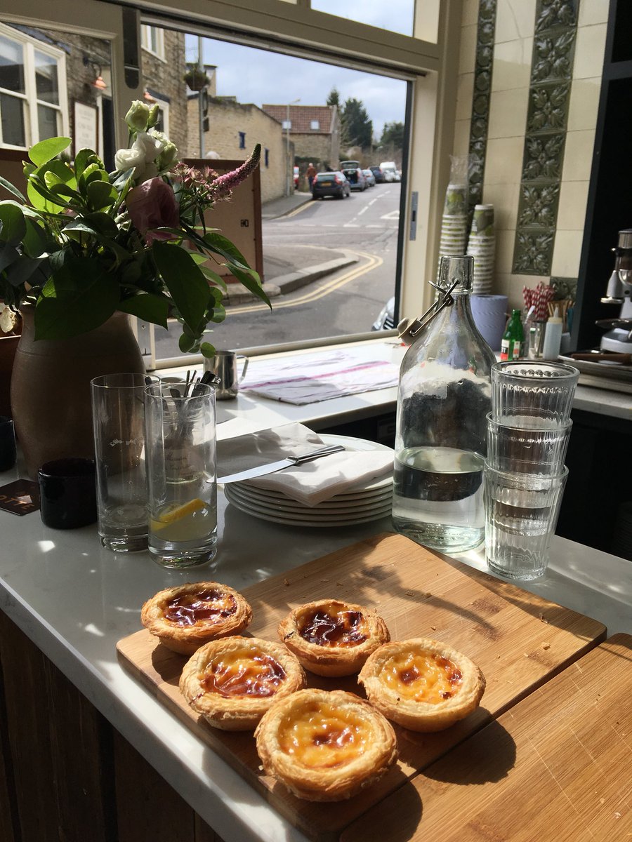 What a great way to spend Easter Sunday at the Frome Independent Market. Amazing atmosphere, so many fabulous producers and food galore 👍 Defo is <a href="/morethanamarket/">The Frome Independent</a> cant wait till the next one ☀️ 
#SmallBiz #Frome #market #independent