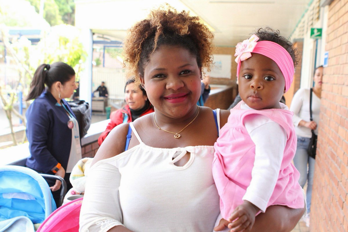 ProsperidadCol's tweet image. Con el apoyo de los bancos asociados, las transferencias monetarias realizadas por los programas @JovenesAccionCo y @FamiliasAccion en Mocoa, tuvieron condiciones de excepcionalidad para garantizar que todos los beneficiaros recibieran pago oportuno #AsíAvanzaMocoa