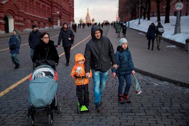 Hearts ache, anger surges after Siberian mall fire kills 64.  ottawamatters.com/world-news/hea… https://t.co/cUnNYHy2z3