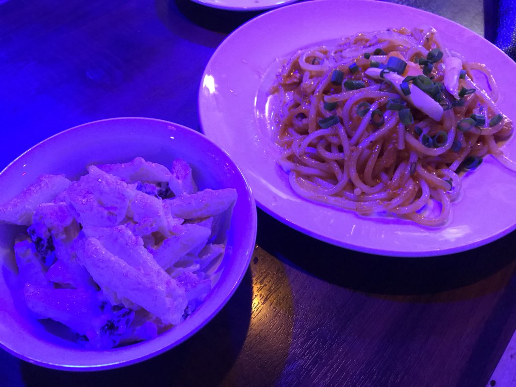 queen_chesca39's tweet photo. Lead me not into temptation and I’m in SEAFOOD diet.. Everytime I SEE FOOD I eat.. 😜😝🤪

#HappyEasterSunday #EatAndGrind #iLoveToEat #GoodbyeAbs https://t.co/xeuRLMdXI4