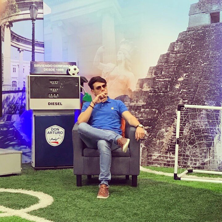GuateSiVa's tweet photo. Ultimos ensayos para nuestro programa especial, hoy comienza esta aventura, recorreremos los 22 departamentos, daremos oportunidad a nuevos presentadores de Tv, enviaremos 12 guatemaltecos a Rusia con todos los gastos pagados! Entérate de todo hoy 8:30Pm por #TvAztecaGuatemala https://t.co/wZcAgSf5m9