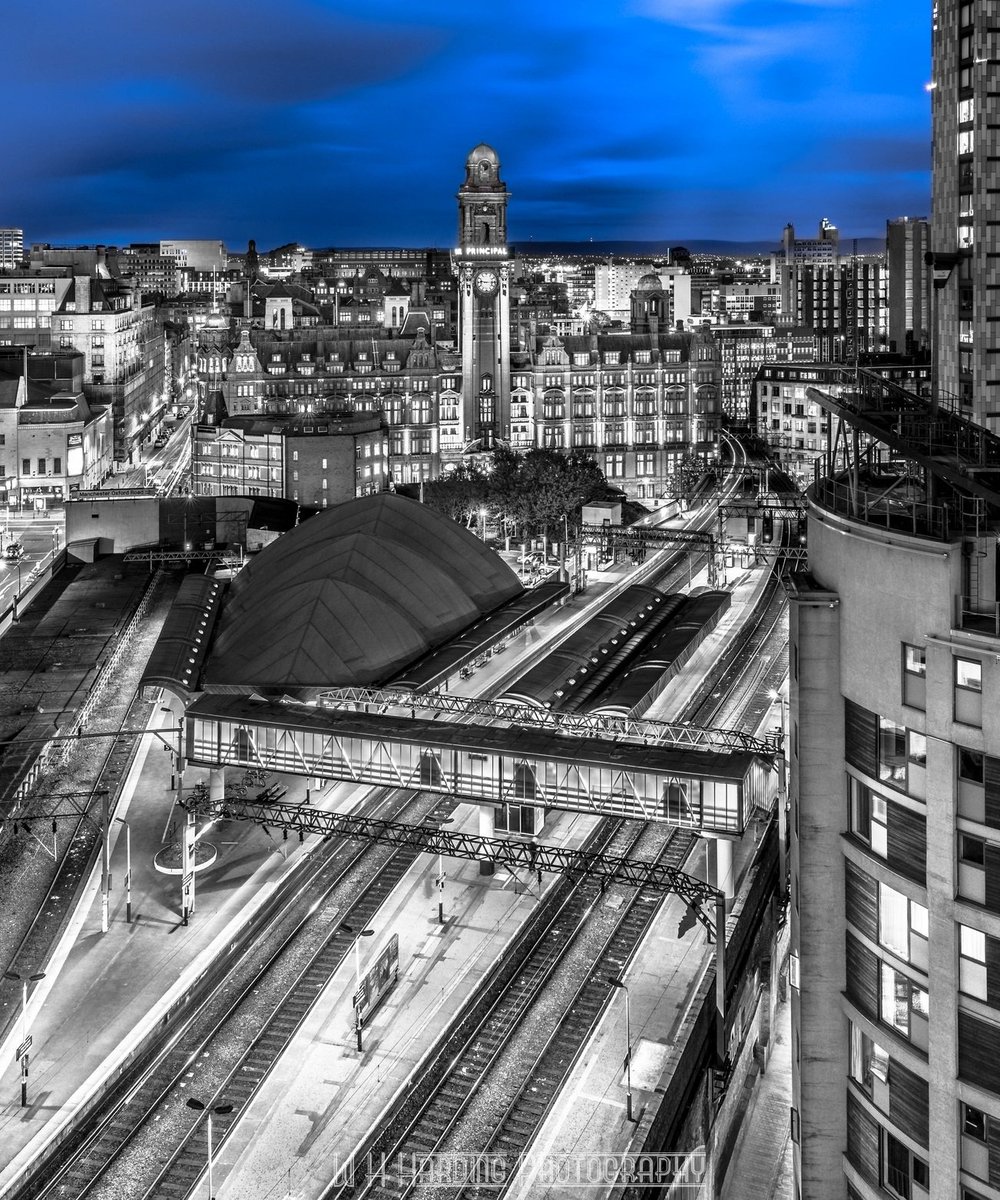 whhardingphoto's tweet photo. Maybe you or a friend have a cracking #Manchester view that I can shoot a skyline from.  Previous examples attached.  Will send you a copy of the final image.   #Manchester @HiltonMCR @Cloud23Bar @Citytowermcr https://t.co/86FoWq05F7