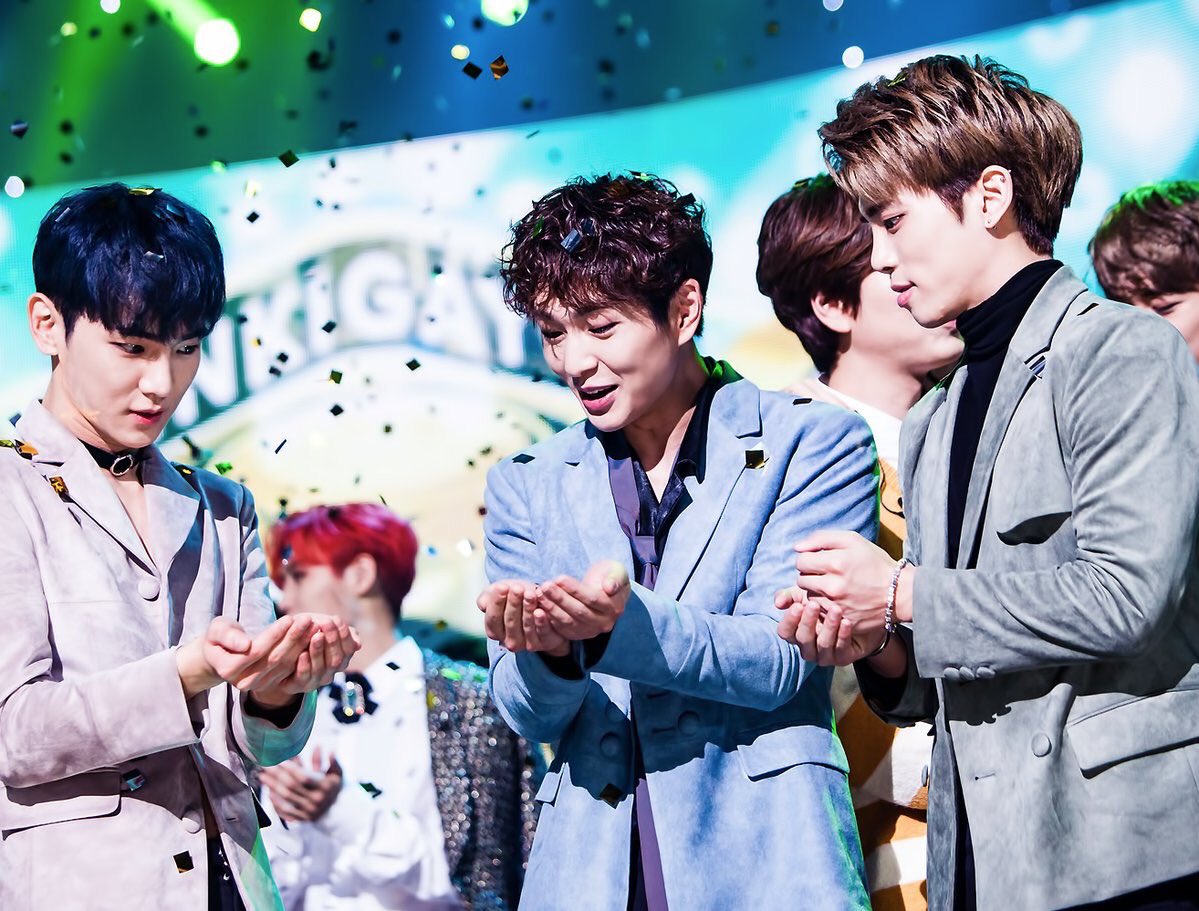 jinkizmagic's tweet photo. ･ ｡
 ☆∴｡　*
　･ﾟ*｡★･
　　･ *ﾟ｡　　 *
　 ･ ﾟ*｡･ﾟ★｡
　　　☆ﾟ･｡°*. ﾟ
*　　ﾟ｡·*･｡ ﾟ*
　　　ﾟ *.｡☆｡★　･
　　* ☆ ｡･ﾟ*.｡
　　　 *　★ ﾟ･｡ *  ｡
　　　　･　　ﾟ　　｡ https://t.co/wNiNBIACOx