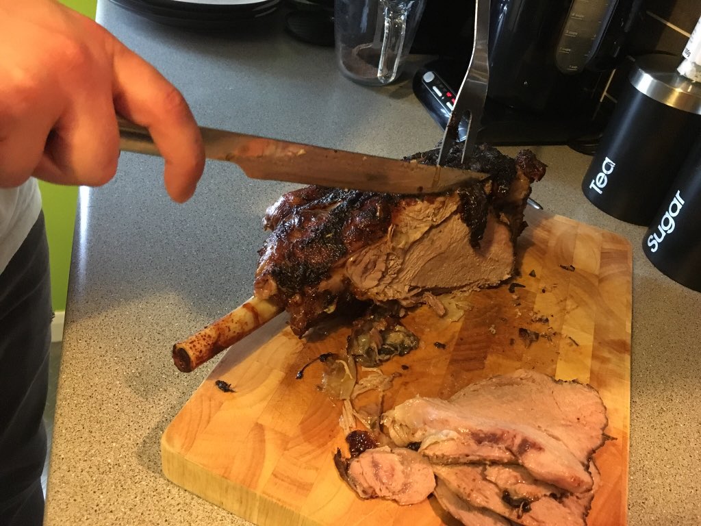 JemmaGilfillan's tweet photo. Slow cooked leg of lamb with pancetta wrapped sprouts, roast potatoes, roast carrots with a homemade fresh mint sauce. So full of flavour 👩🏻‍🍳👍@marcuswareing #marcusathome https://t.co/iPZ9qrOXGs