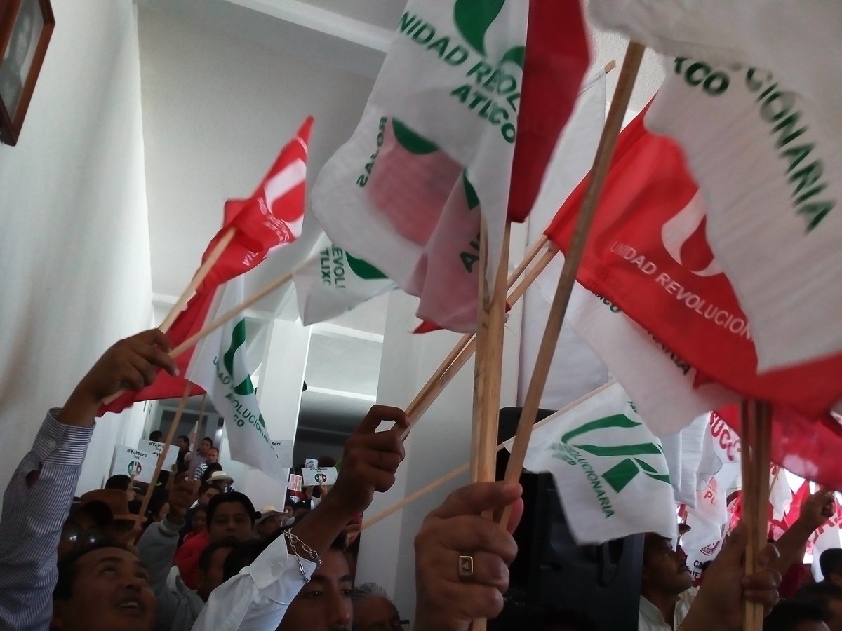 MFRCUAUTLANCING's tweet photo. Presentes en el CDE PRI Puebla en la apertura de campaña de @JoseAMeadeK con @mayrusmayrus7 @EnriqueDogerPue #SomosUR #RevolucionPresente @UR_Nacional @EstefanChidiac  @LorenzoRiveraN https://t.co/mgDUNjkIW6