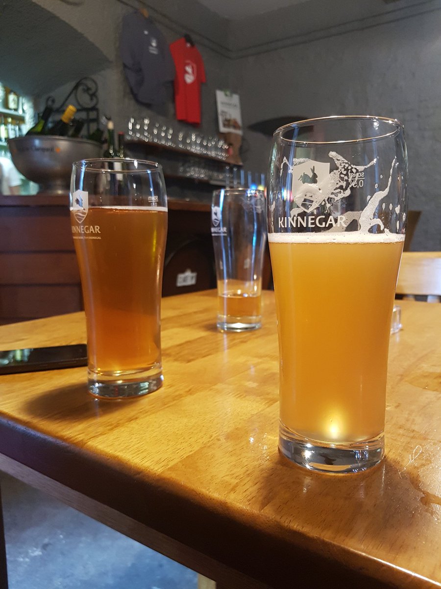 Cadastrophe's tweet image. Drinking Merrytiller from the source, the @KinnegarBrewing Easter Bunny bringing the hops to the (farm)yard. #belgianstyle #irishcraftbeer #rathmullenhouse #beeroclock
