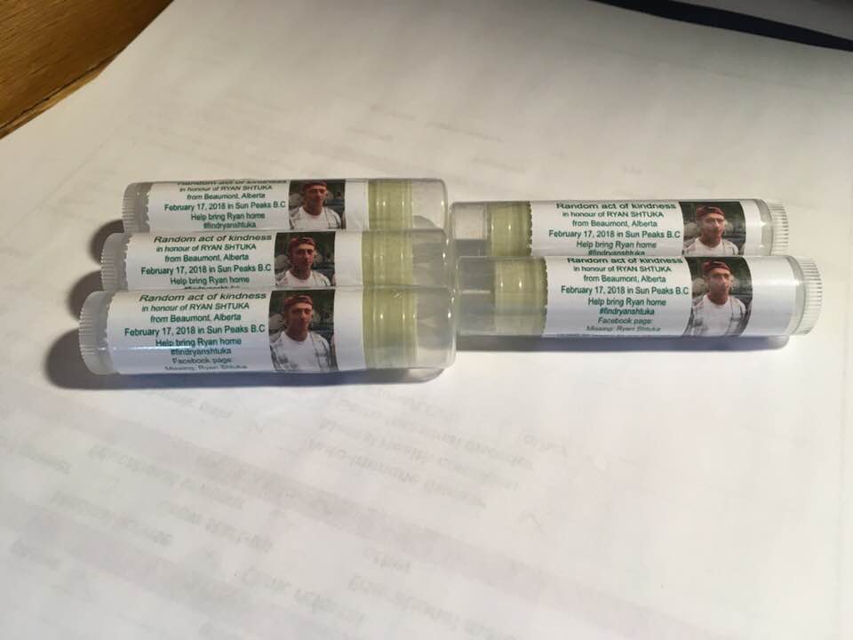 INTHEIRNAMES's tweet photo. #INTHEIRNAMESryanshtuka: I made a bunch of lip balms and decided they would be perfect for Ryan’s RAK. A few people that I gave these away to, knew about Ryan. The ones that didn’t know about him, do now. 

Ryan Shtuka - Missing from Sun Peaks Village, B.C. https://t.co/QojtHyLODa