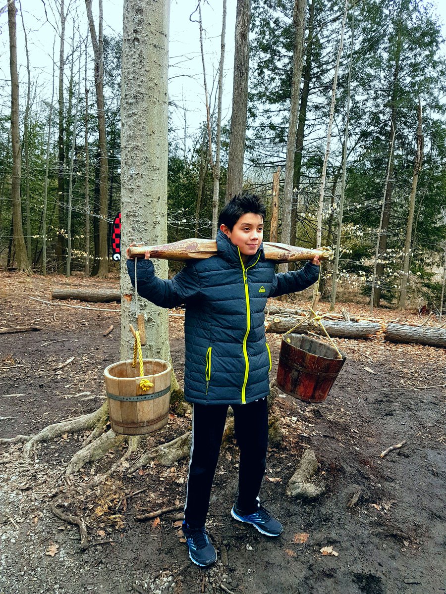 hello_minhdo's tweet photo. Spring🌷is in full simmer @ the sappening trail.
#BrucesMill #MapleSyrupFest🍁 #EasterWeekend @TRCAparks https://t.co/6EBMn4AAeZ